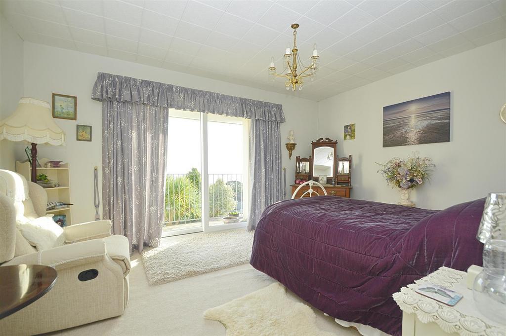 Resized Bed1c.jpg