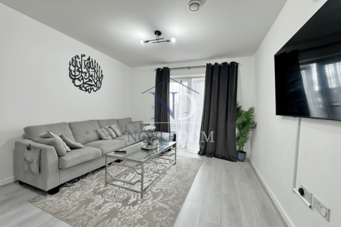 2 bedroom flat for sale, 2 bed flat for sale Montgomery House, Northolt UB5