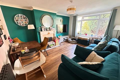 2 bedroom maisonette for sale, WOKING
