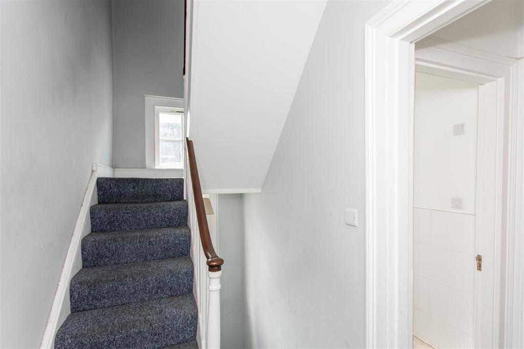 Landing/Stairs