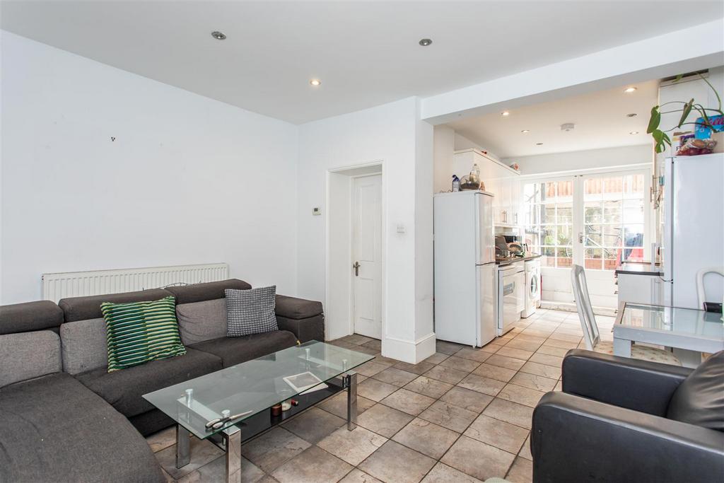 Kitchen/Reception