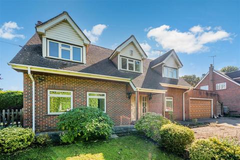 4 bedroom detached house for sale, Bonsor Drive, Kingswood