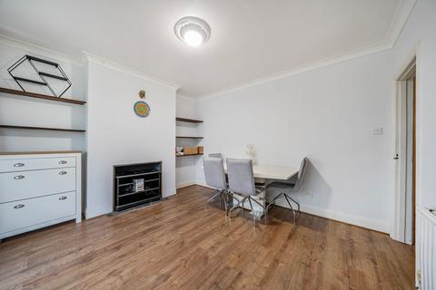 undefined, Glendor Gardens, London, NW7