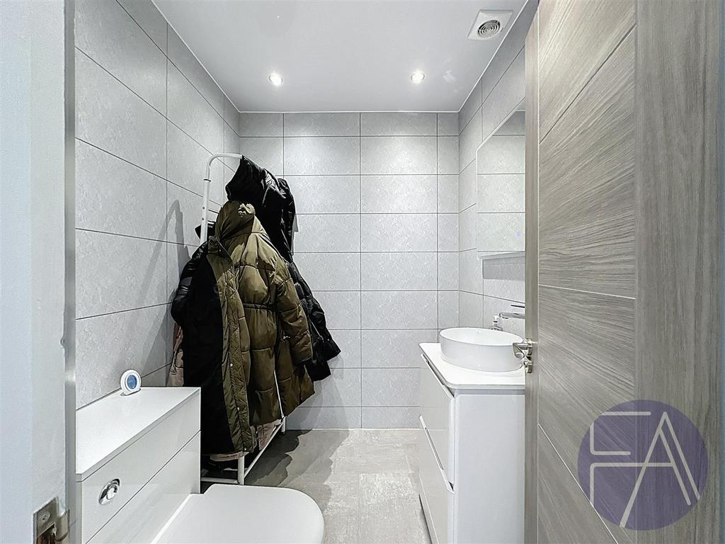 Ensuite