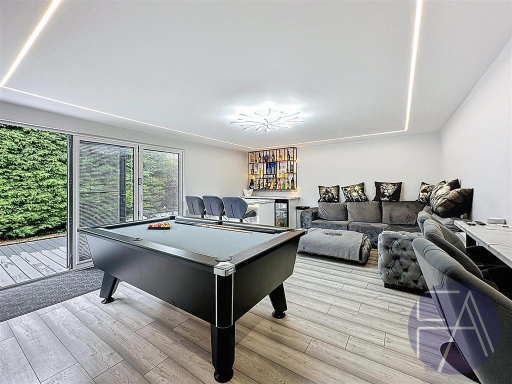 Pool room