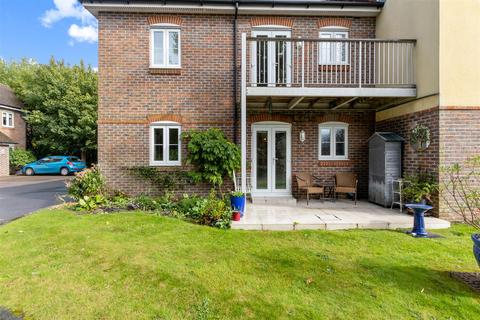 Flat 1, Compton House Idsworth Down, Petersfield, GU31 4EF