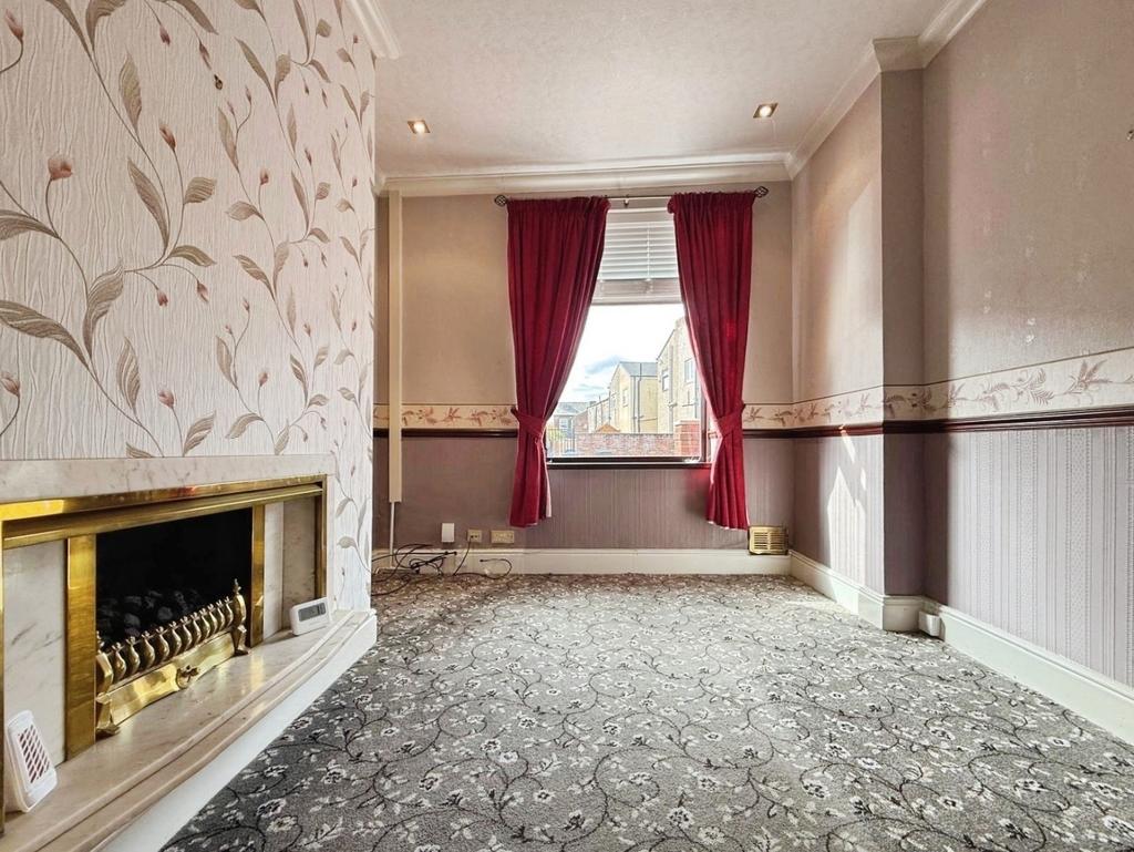 Pbox-living room-338837.jpg