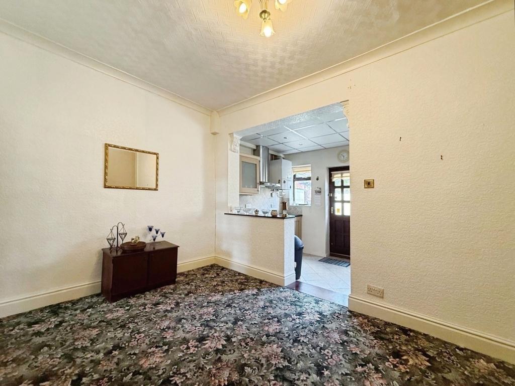 Pbox-living room-338837.jpg
