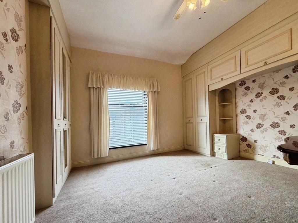 Pbox-bedroom-338837.jpg