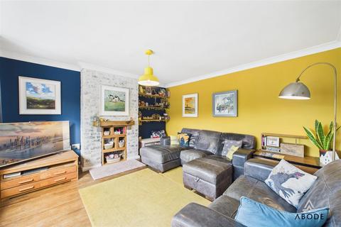8 Hillcrest Close, Kingsley Holt, Stoke-on-trent, ST10 2BL