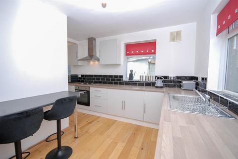 4 bedroom semi-detached house for sale, Scafell Drive, Kenton
