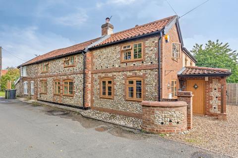 3 bedroom cottage for sale, Wymondham