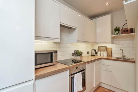 25 Belgrave Crescent, Edinburgh, EH4 3AL