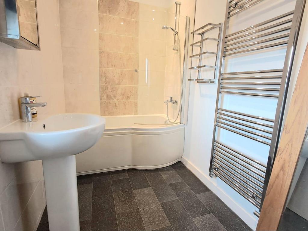 Bathroom new.jpeg