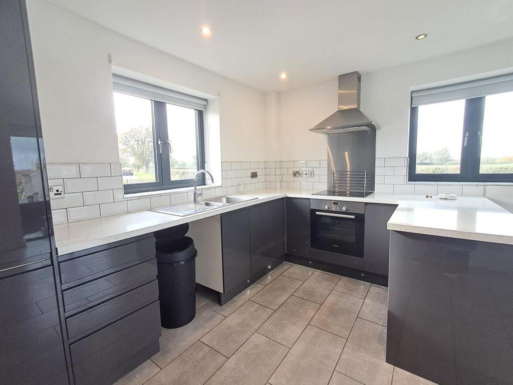 Kitchen new.jpeg