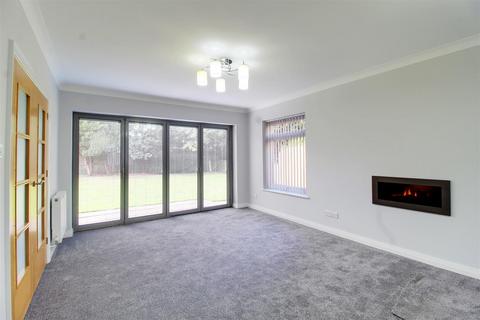 undefined, Wain Close, Little Heath EN6