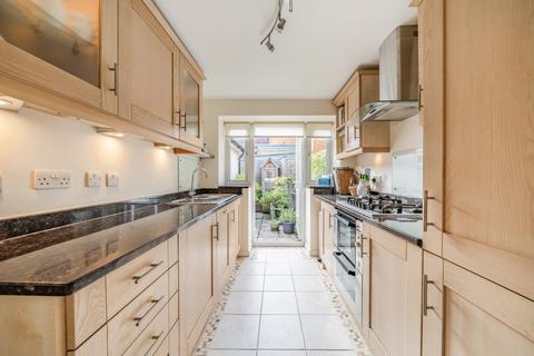 2 bedroom detached house for sale, Beacon View Road, Godalming GU8