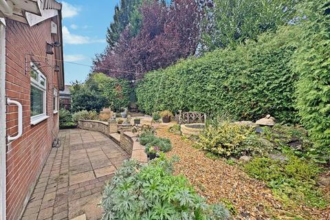 2 bedroom bungalow for sale, Lower Southfield, Westhoughton, BL5