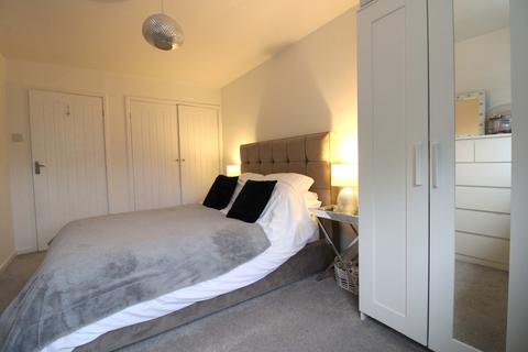 2 bedroom flat for sale, Avalon Drive, Newcastle Upon Tyne NE15