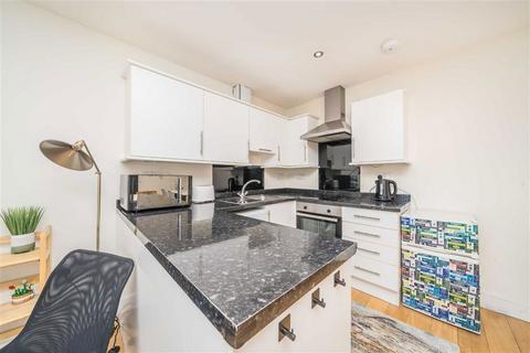 1 bedroom flat for sale, High Street, Kingston Upon Thames KT1