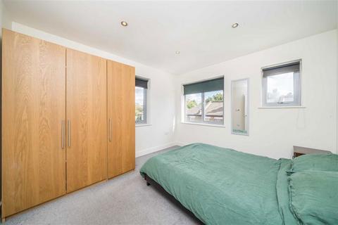 1 bedroom flat for sale, High Street, Kingston Upon Thames KT1