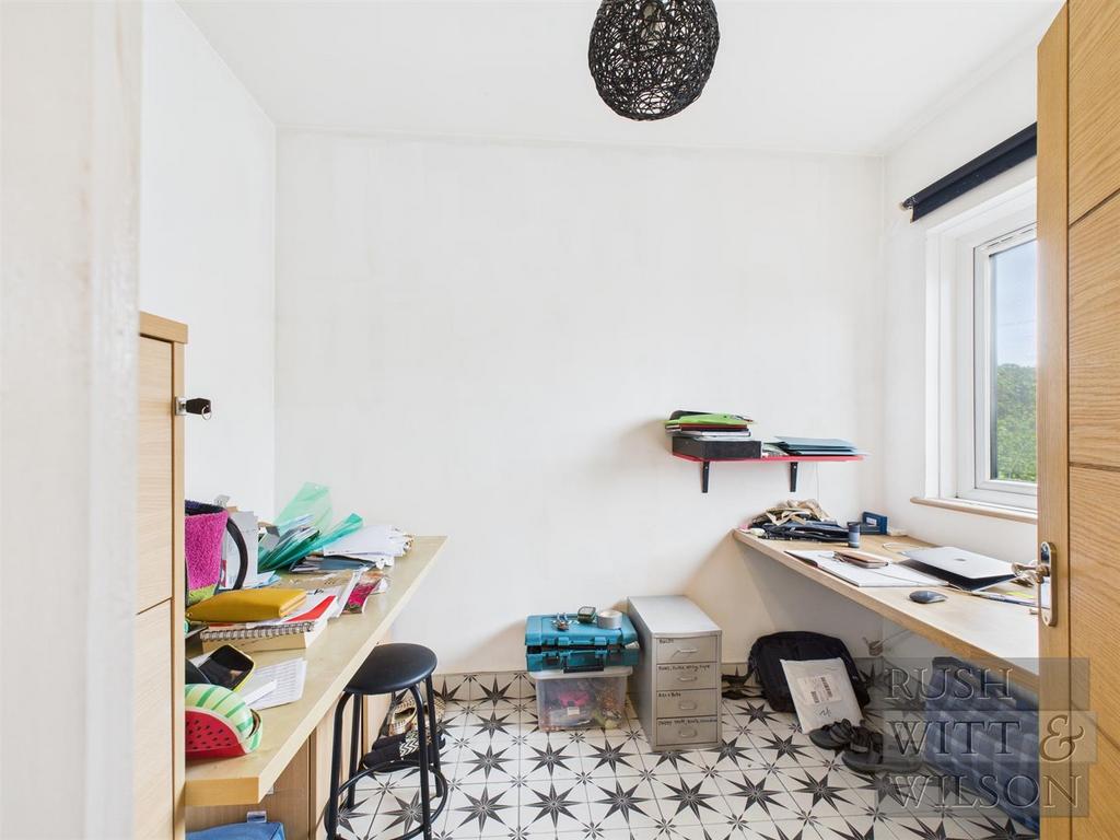 CAM03417 G0-PR0845-STILL009.jpg