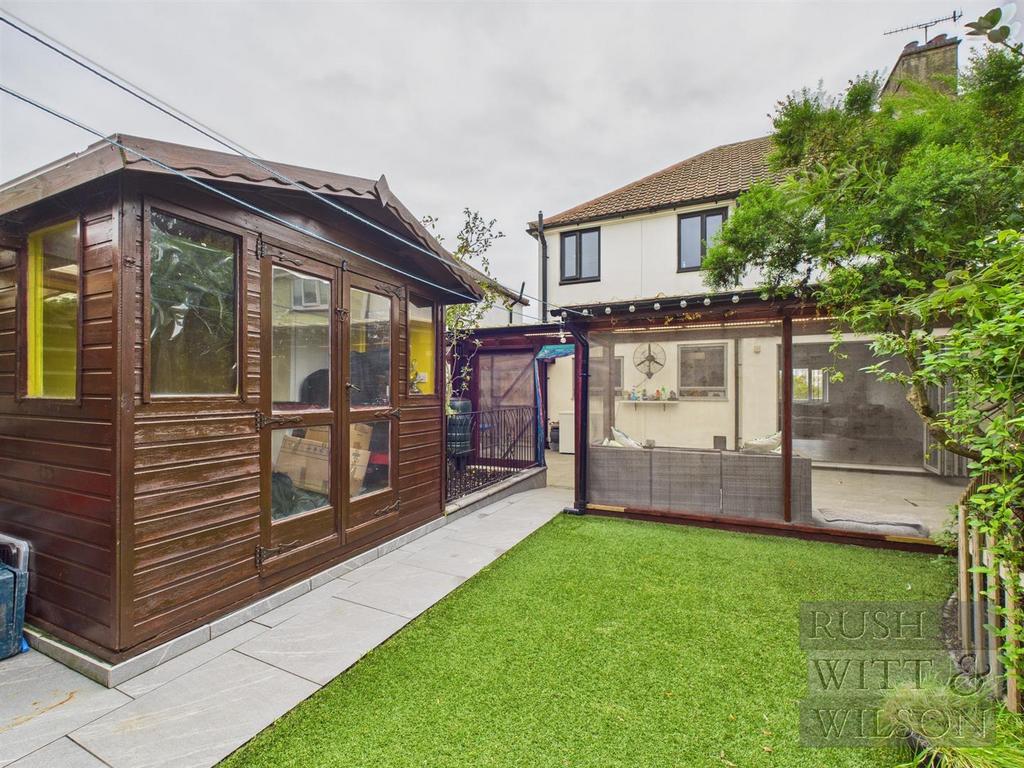 CAM03417 G0-PR0845-STILL030.jpg