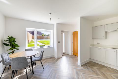 3 bedroom semi-detached house for sale, Fairoak Close, Kenley, CR8