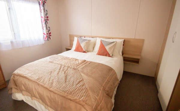 5 Carnaby Accord Master Bedroom
