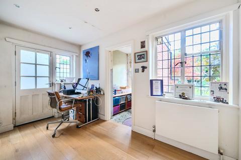4 bedroom detached house for sale, Hinchley Drive, Hinchley Wood, KT10