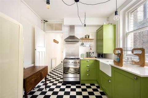 2 bedroom flat for sale, Greenwich Court, Cavell Street, London, E1