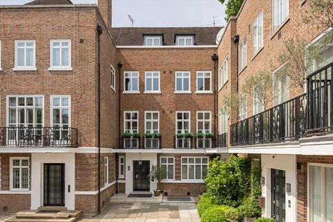 6 bedroom terraced house for sale, Gloucester Square, Hyde Park, London, W2