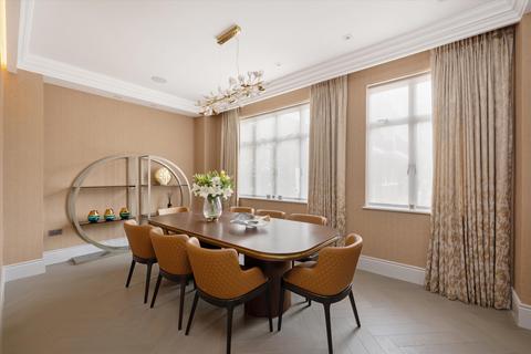 6 bedroom terraced house for sale, Gloucester Square, Hyde Park, London, W2