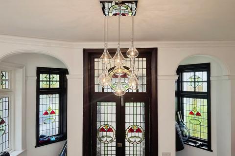 undefined, Old Broadway, Didsbury, Manchester, M20