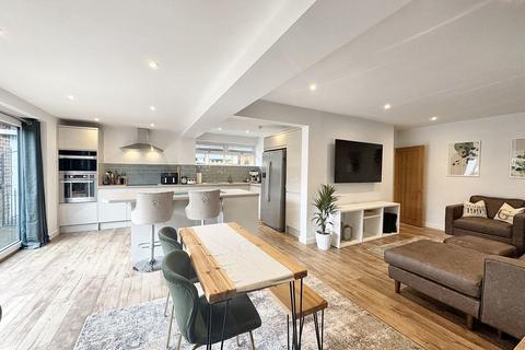 38 Bodmin Road, Astley, Manchester, M29 7EZ