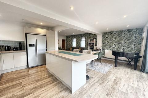 38 Bodmin Road, Astley, Manchester, M29 7EZ