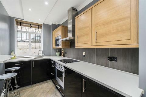 3 bedroom flat to rent, Montagu Square, London W1H