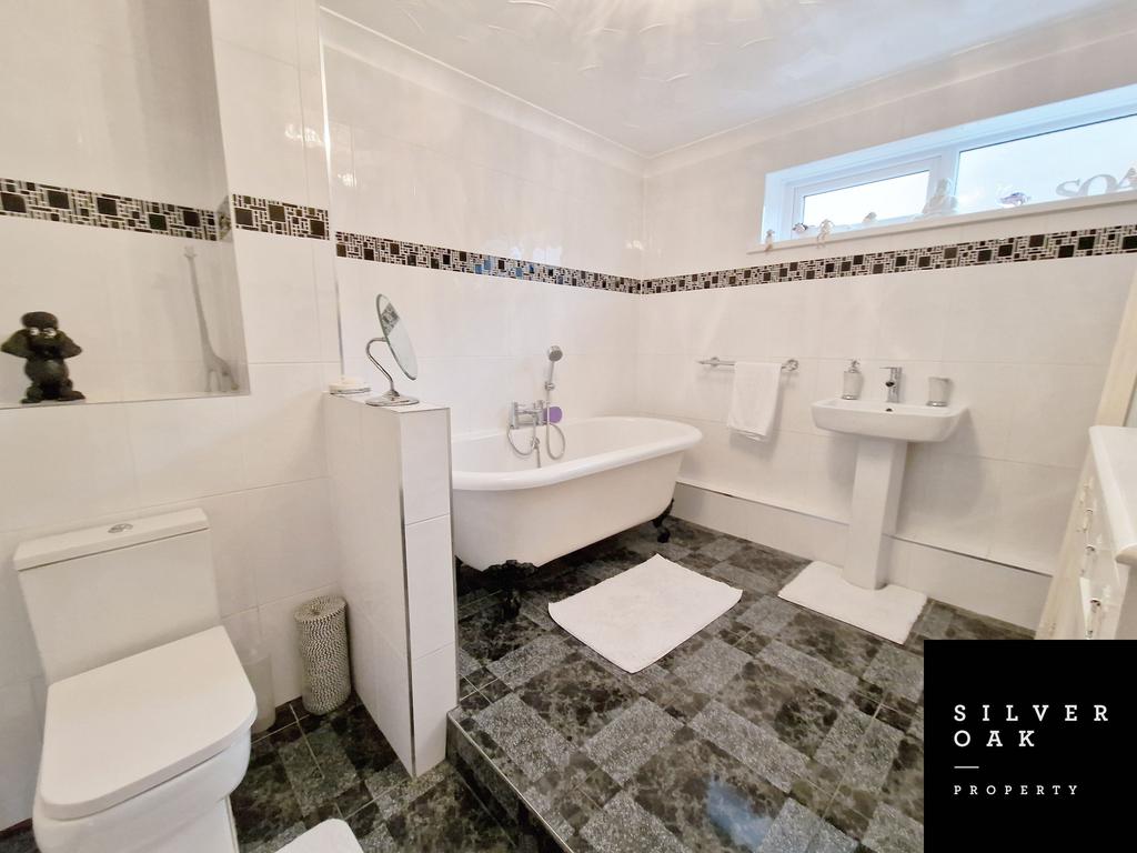 30 Fforest Rd (12)