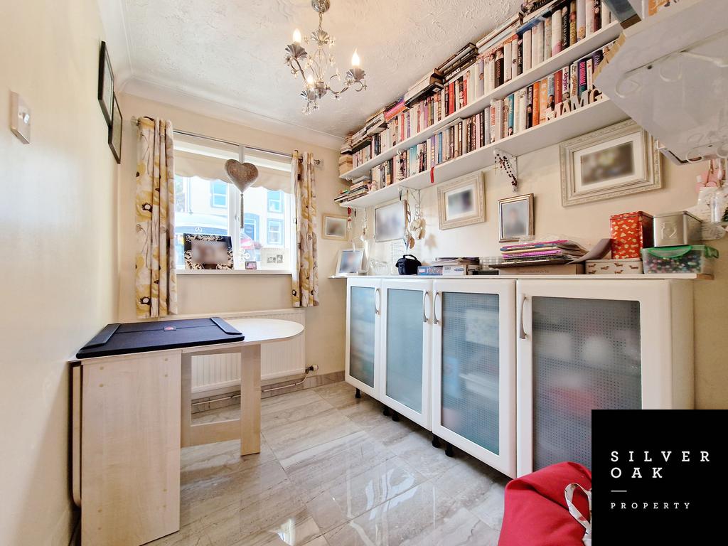 30 Fforest Rd (6)