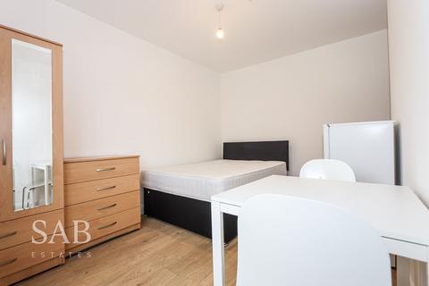 undefined, Northcote Avenue, Southall, UB1