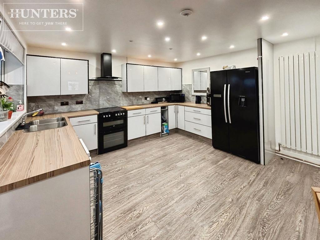 Pbox-kitchen-338400.jpeg