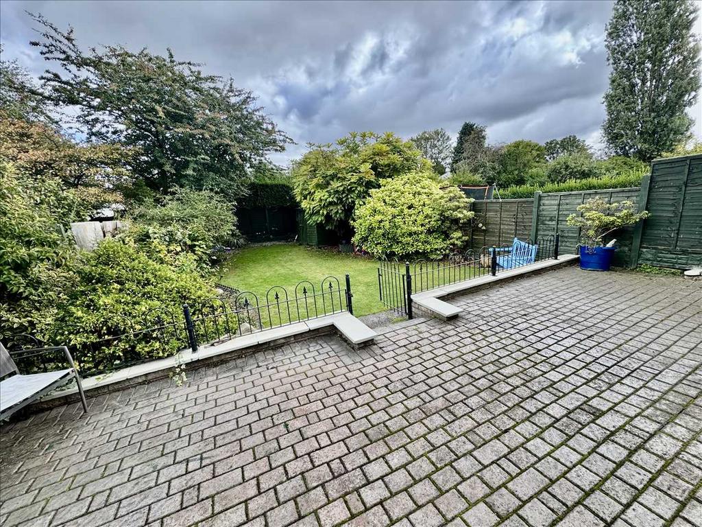 Secluded REAR GARDEN