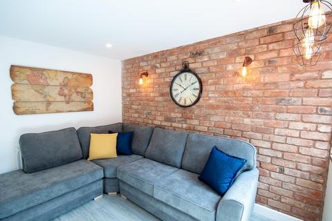 undefined, Daisy Road, Birmingham B16