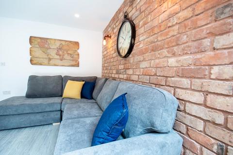 undefined, Daisy Road, Birmingham B16