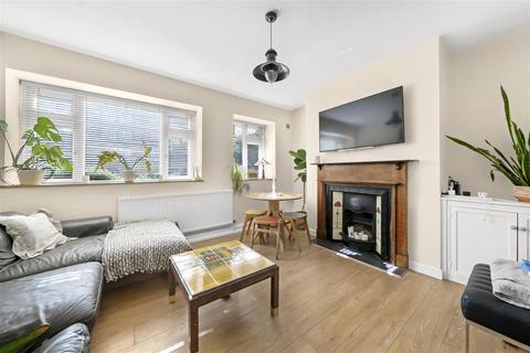 2 bedroom flat for sale, Lorne Road, Finsbury Park