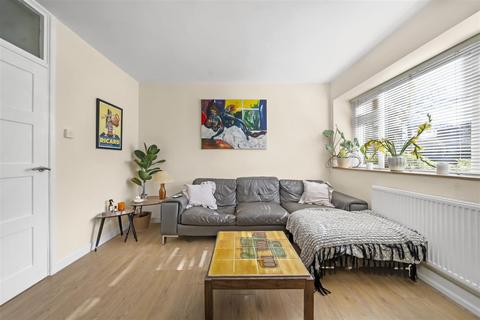 2 bedroom flat for sale, Lorne Road, Finsbury Park