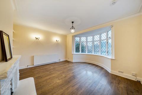 3 bedroom detached house for sale, York Road, Northwood