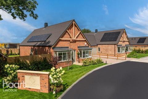 3 bedroom detached bungalow for sale, Gallamore Gardens, Market Rasen