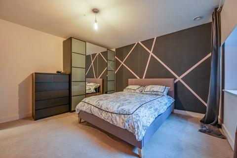 2 bedroom flat for sale, Barking Road, Canning Town, London, E16