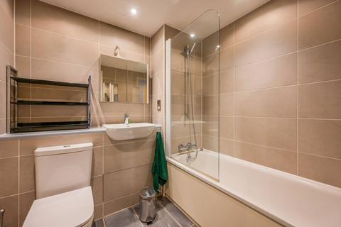 2 bedroom flat for sale, Barking Road, Canning Town, London, E16